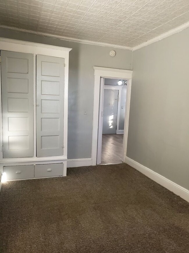 Primary Photo - 155 Shaw St