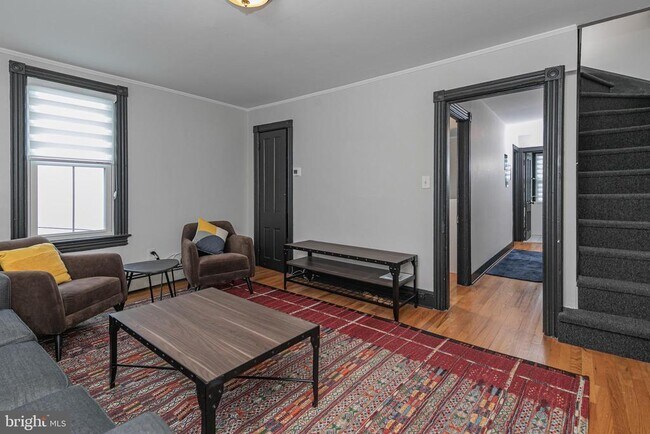 Building Photo - 357 Nassau St