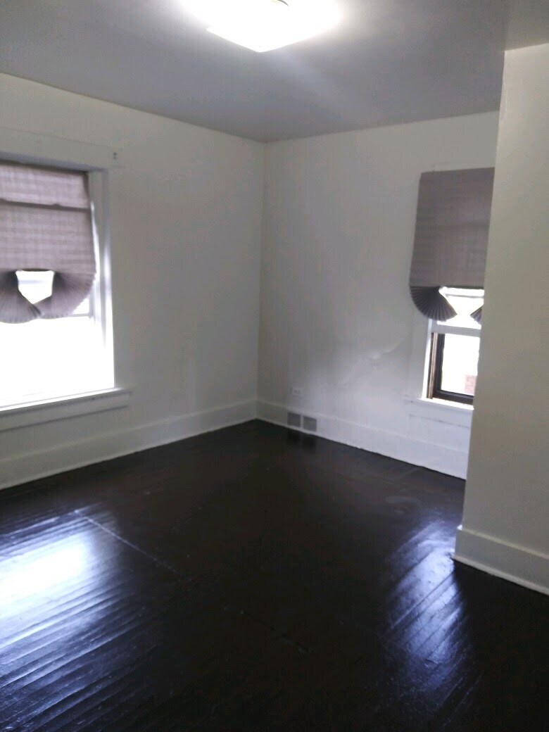 Building Photo - 818 Shorb Ave NW
