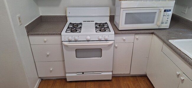 Building Photo - Price reduced! 3-Bedroom Condo in Pinon Sp...