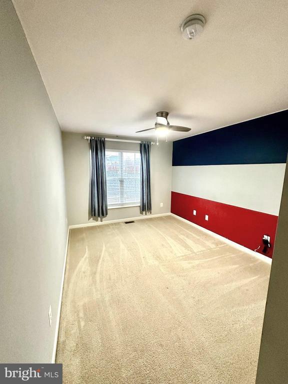 Building Photo - 9032 Ribbon Falls Loop