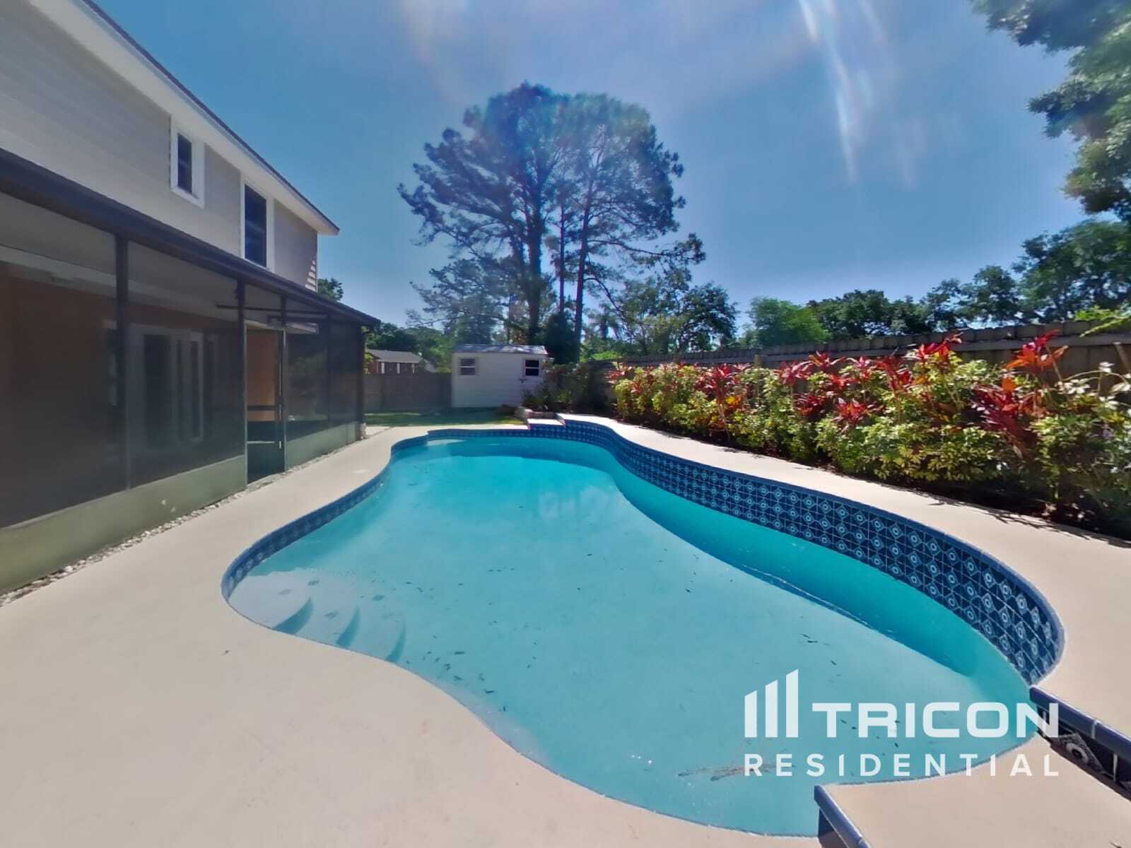 Building Photo - 2421 Arborwood Dr