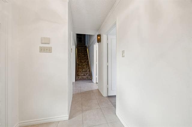 Building Photo - 7641 Dentcrest Dr