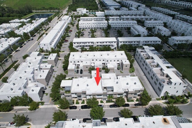 Building Photo - 6461 NW 103rd Psge