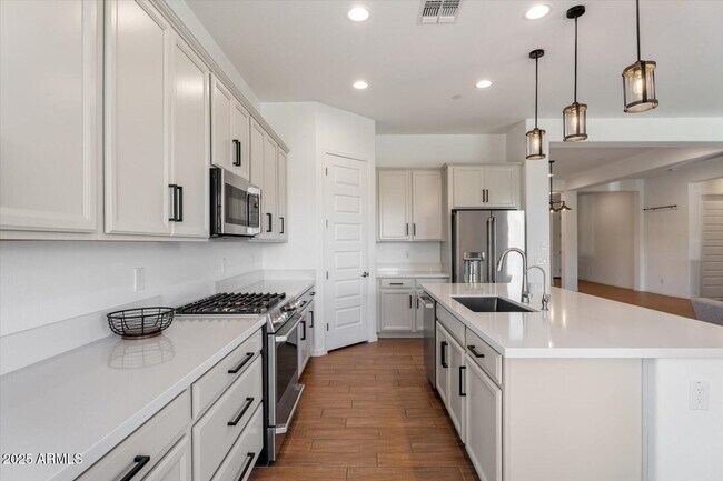 Building Photo - 28389 N 131st Dr