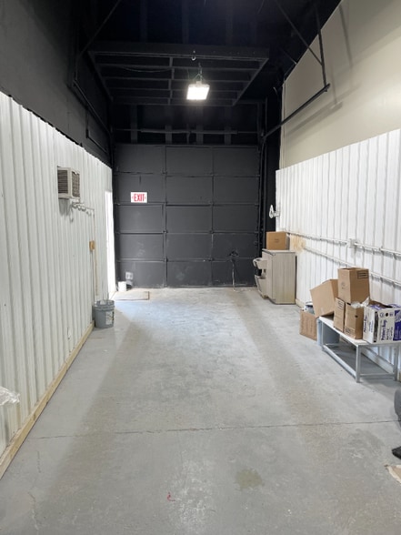 Building Photo - 14621 Grover St