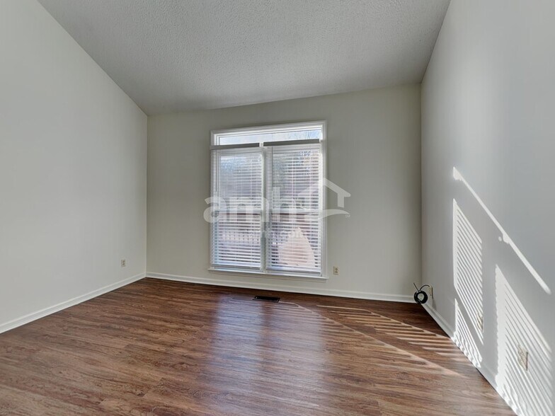 Building Photo - 13029 Greycrest Dr