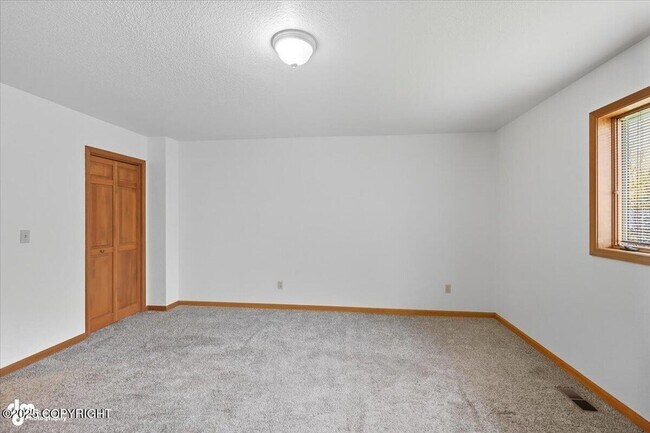 Building Photo - 342 Gastman Ct