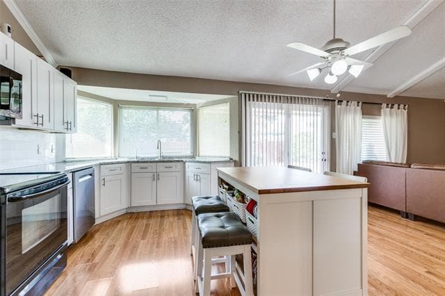 Building Photo - 2122 Sunrise Trail