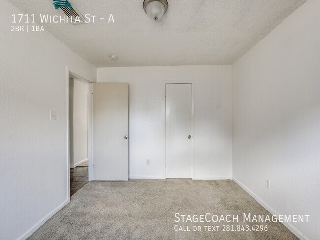 Building Photo - 1711 Wichita St