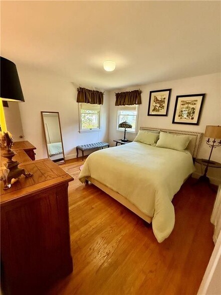 Building Photo - 8 McCormick Rd