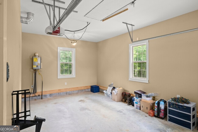 Building Photo - 106 Chase Ln