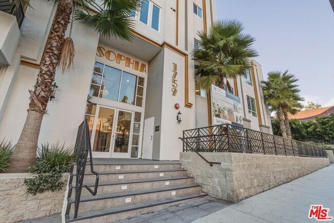 Building Photo - 1759 N Gower St