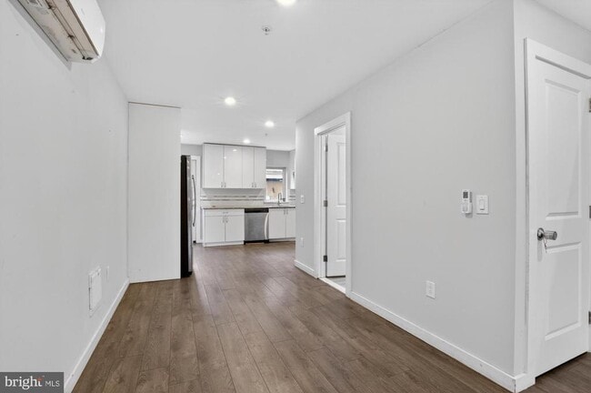 Building Photo - 1447 N 8th St