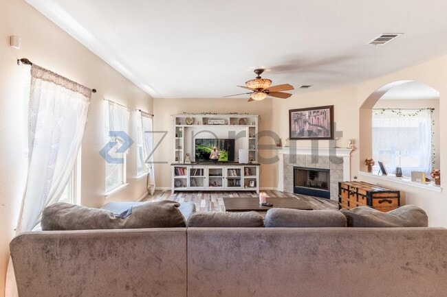 Building Photo - 18421 Shallow Pool Dr