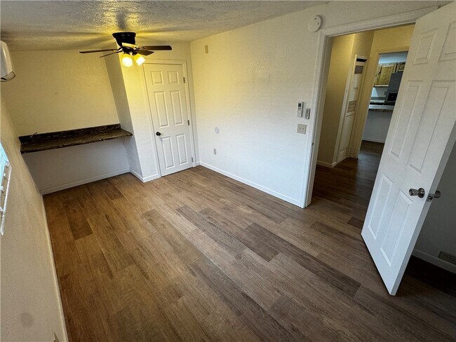 Building Photo - 1103 Copper Dr