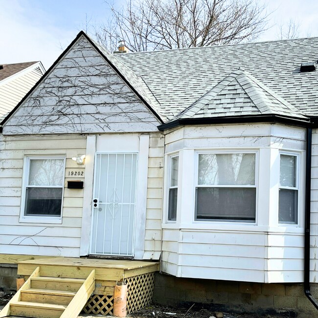 Primary Photo - 19202 Rogge St