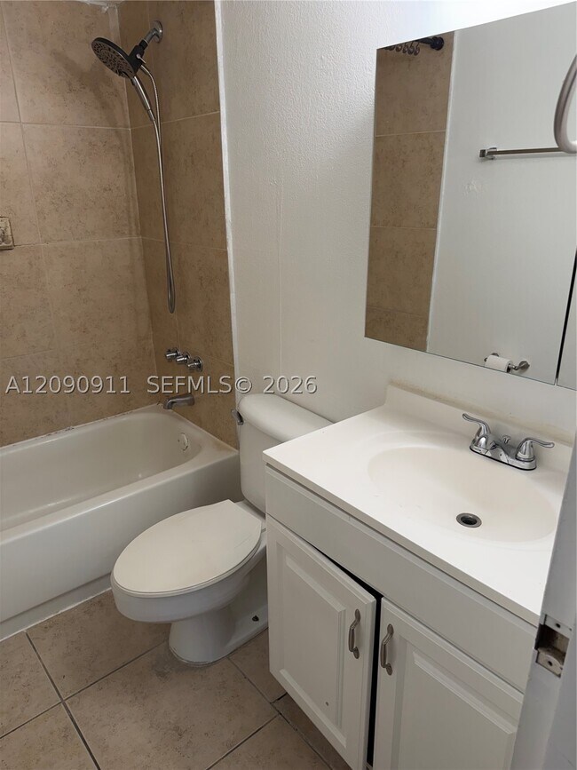 Building Photo - 1805 Sans Souci Blvd