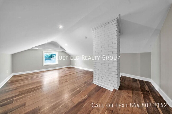 Building Photo - 800 Perry Rd