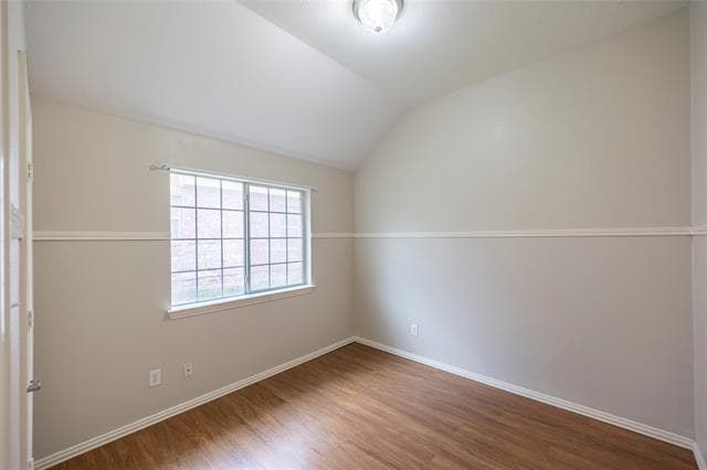 Building Photo - 11569 La Grange Dr