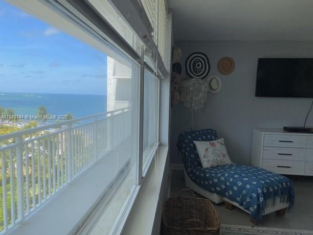 Building Photo - 613 Ocean Dr
