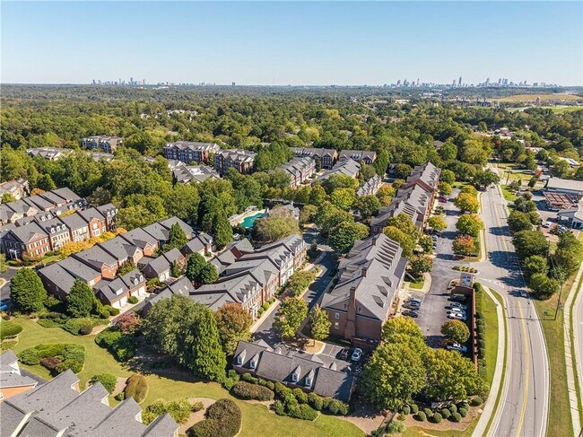 Building Photo - 4955 Ivy Ridge Dr SE