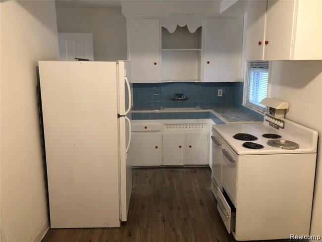 Building Photo - 17904 Harman St