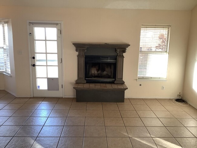 Building Photo - 6769 Isla Del Rey Dr