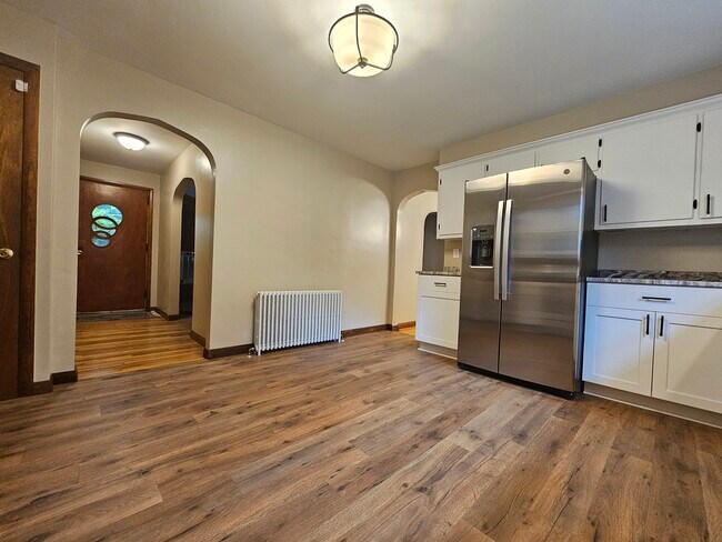 Building Photo - 139 Lisbon Rd