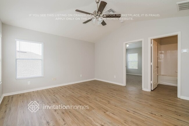 Building Photo - 16738 Fairbolt Way