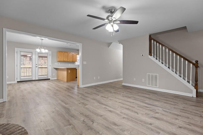 Building Photo - 631 Saddlewood Dr