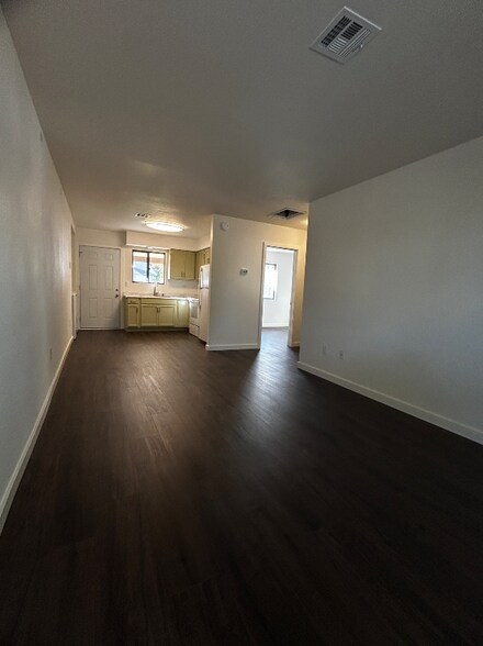 Building Photo - 3184 N Corrine Dr