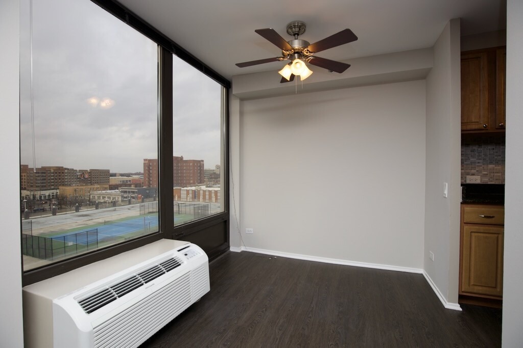 Building Photo - 4334 N Hazel St