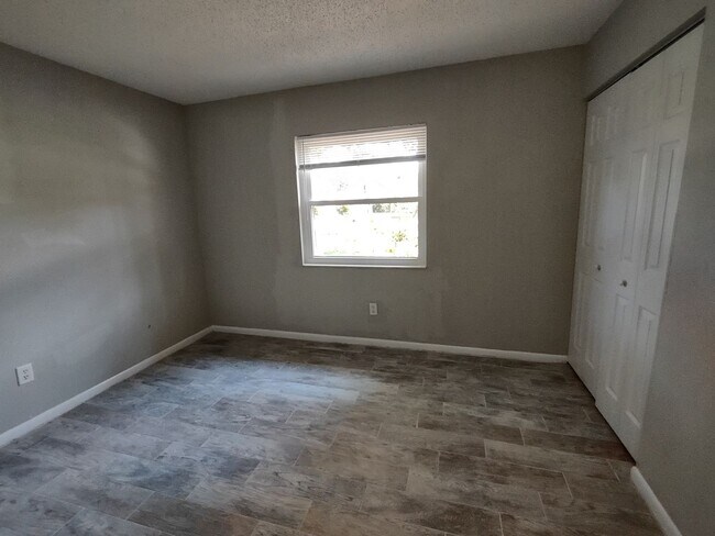 Building Photo - Indian Trails 3 Bedroom 2 Bath!