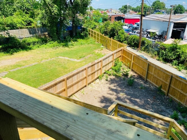 Building Photo - 2507 Seminary Ave