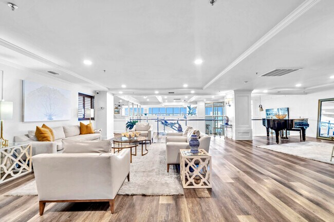 Building Photo - 320 Harbor Blvd