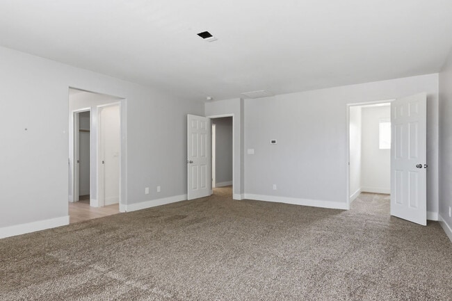 Building Photo - 8910 W Marble Light Ave