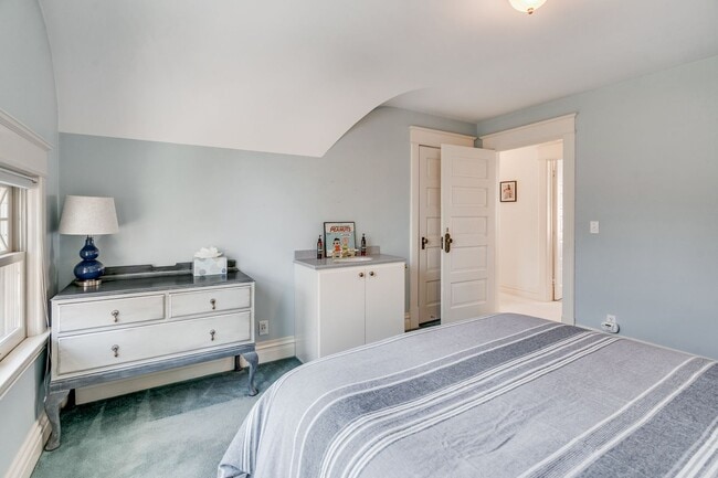 Building Photo - F. Scott Fitzgerald House in Saint Paul Can Be Your Home!