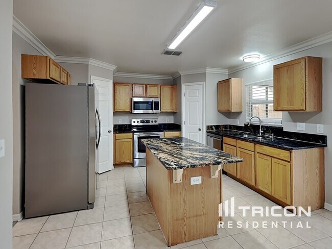 Building Photo - 12610 Lake Vista Dr
