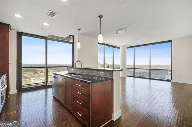 Building Photo - 270 17th St NW