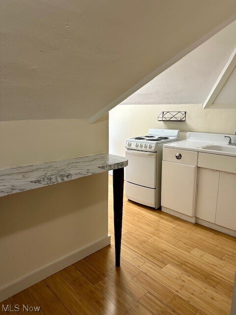 Building Photo - 153 3rd St NW
