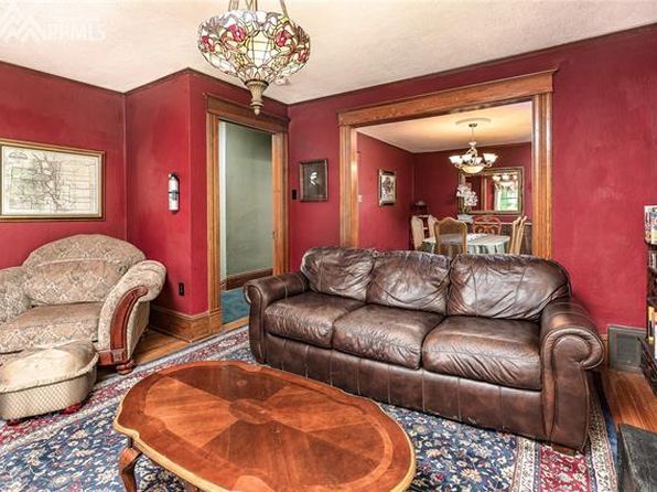 Upstairs Living Room - 1034 E Platte Ave