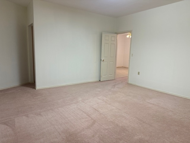 Building Photo - 1621 Greenbrier Dr