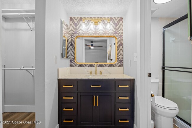 Building Photo - 500 Summerset Ct