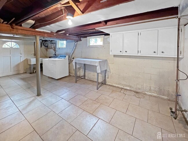 Building Photo - 117 Old Post Rd