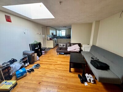 Building Photo - 1114 Commonwealth Ave