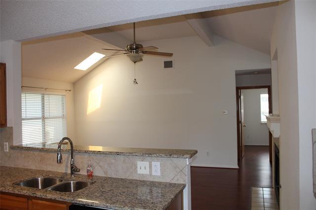 Building Photo - 3805 Silver Maple Dr