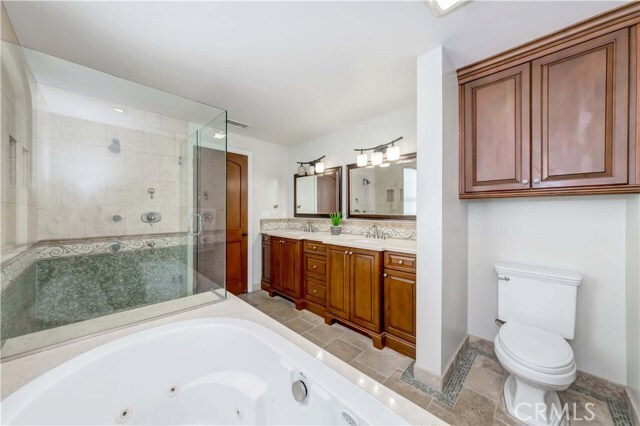 Building Photo - 2816 Manhattan Ave