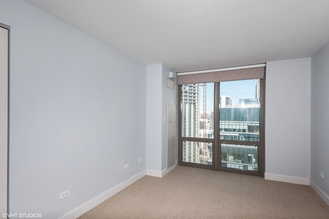 Building Photo - 2 E Erie St