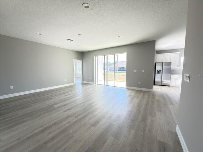 Building Photo - 5048 San Ignacio Dr